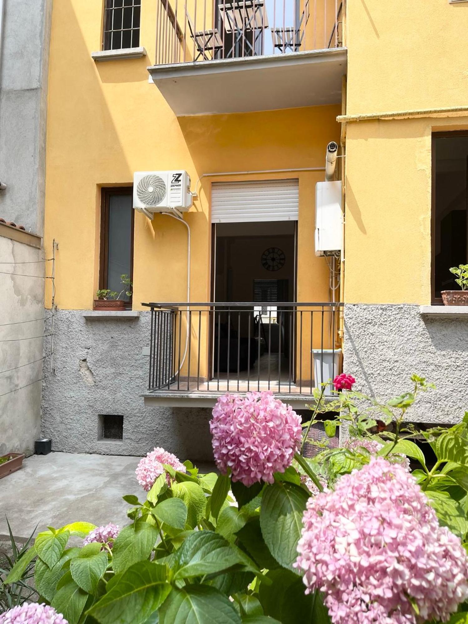 Апартаменты Ampio Bilocale Zona Navigli Милан Экстерьер фото